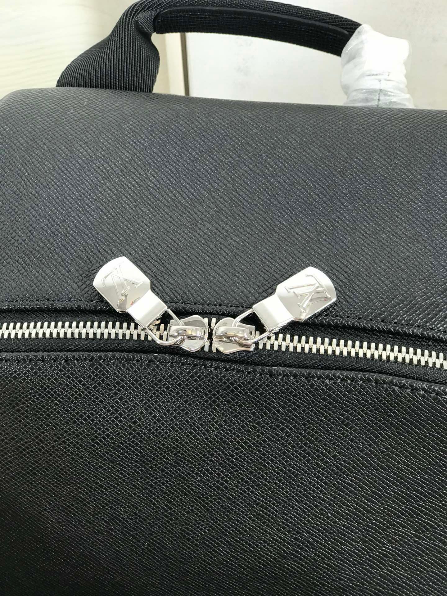 High Quality Luxury Louis Vuitton Discovery Backpack PM LV M33450 product detail