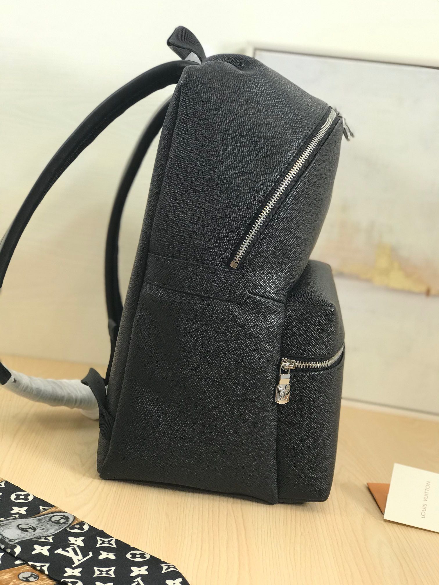 High Quality Luxury Louis Vuitton Discovery Backpack PM LV M33450 product detail