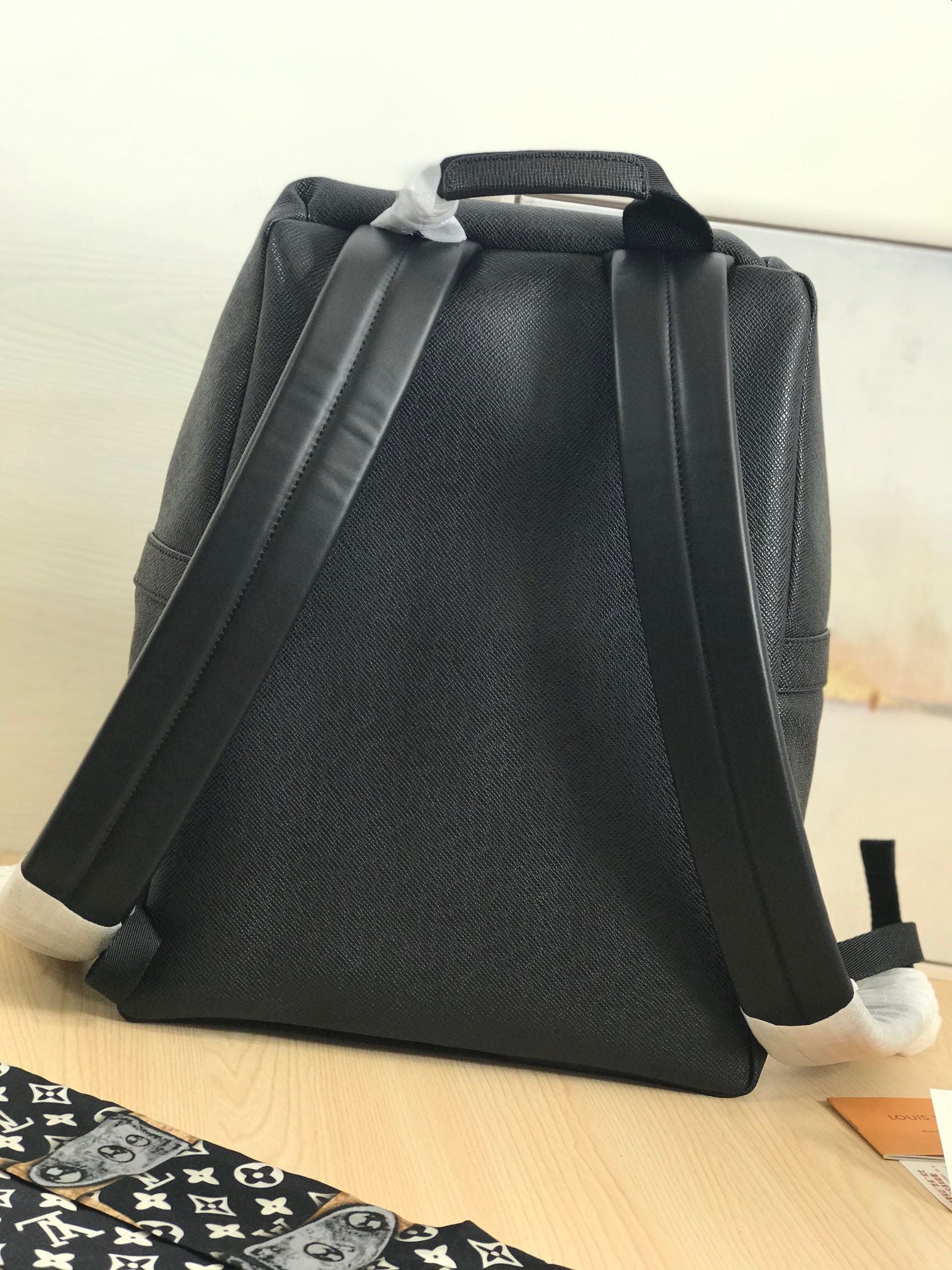 High Quality Luxury Louis Vuitton Discovery Backpack PM LV M33450 product detail