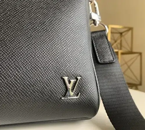 Louis Vuitton Alex Briefcase M30440 product photo 8