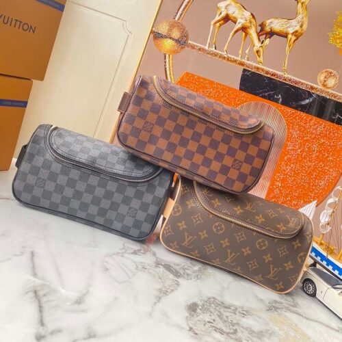 High Quality Luxury Louis Vuitton Toiletry Pouch N47625