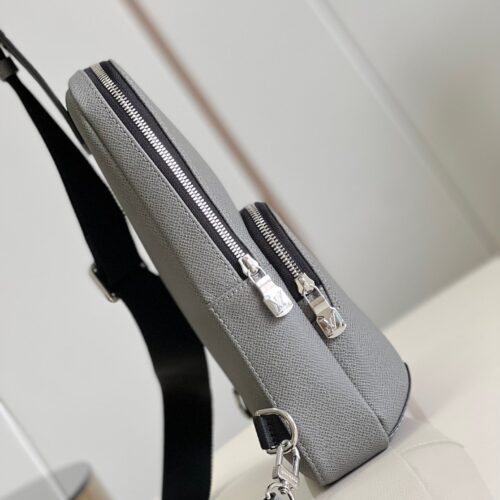 Louis Vuitton AVENUE SLING BAG LV M30859 product photo 4