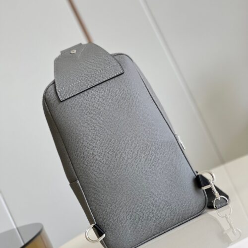 Louis Vuitton AVENUE SLING BAG LV M30859 product photo 5