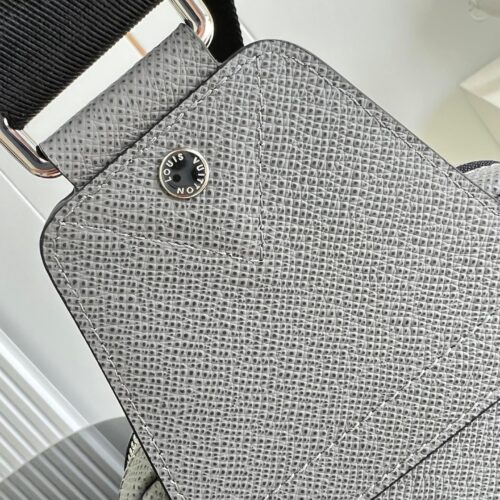 Louis Vuitton AVENUE SLING BAG LV M30859 product photo 6