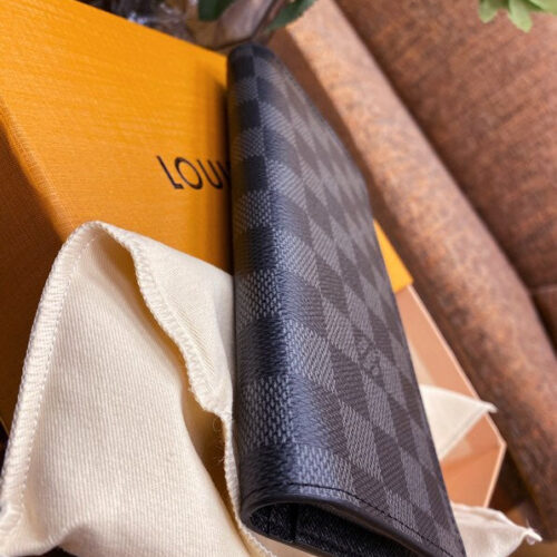 High Quality Luxury Louis Vuitton Brazza Wallet LV N62665 alternate view