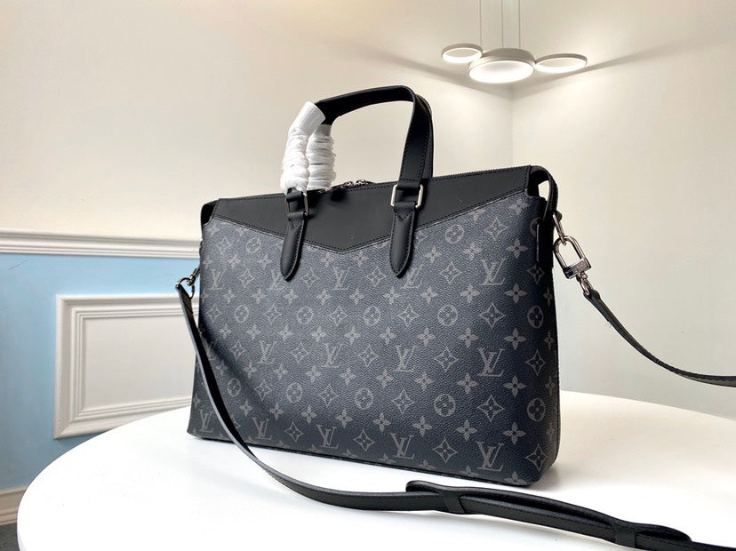 High Quality Luxury Louis Vuitton Briefcase Explorer LV M40566 product detail