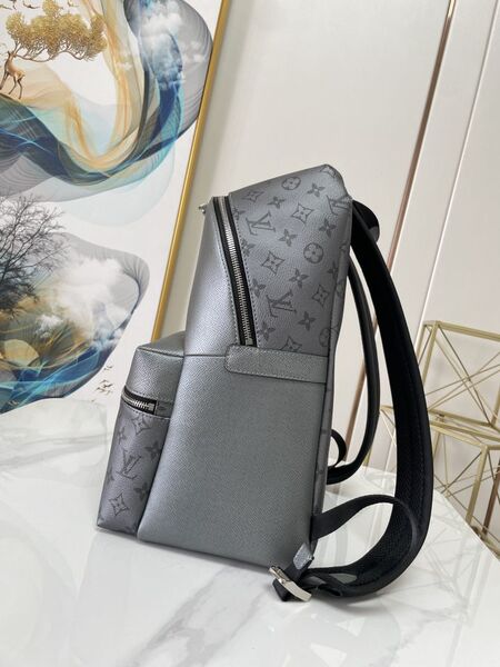 High Quality Luxury Louis Vuitton Discovery Backpack PM LV Backpack M30835 product detail
