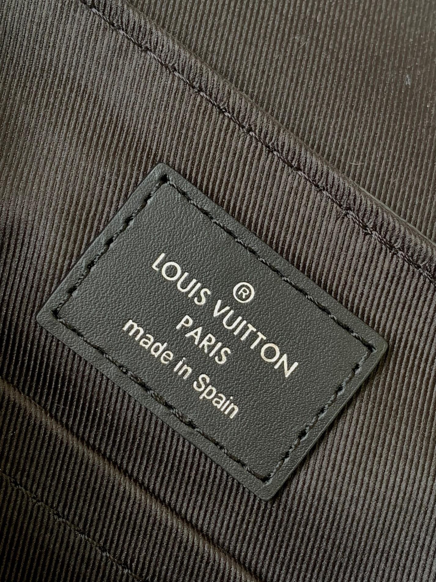High Quality Luxury Louis Vuitton District PM LV M46255 product detail
