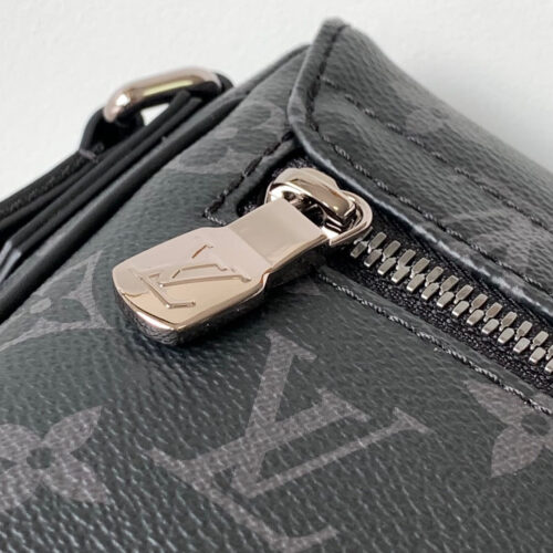 High Quality Luxury Louis Vuitton District PM LV M46255 product detail