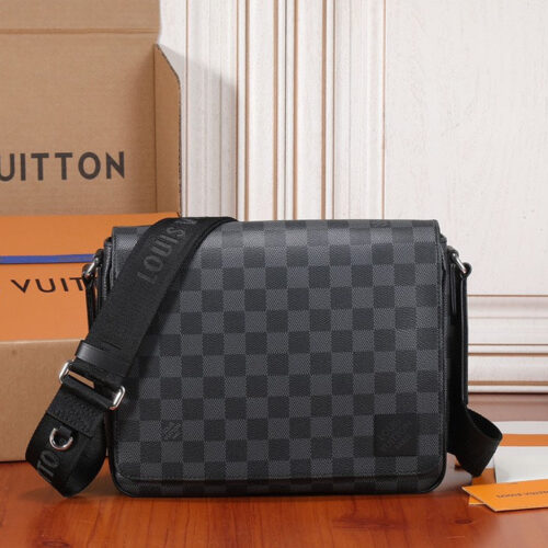 High Quality Luxury Louis Vuitton District PM LV N42710