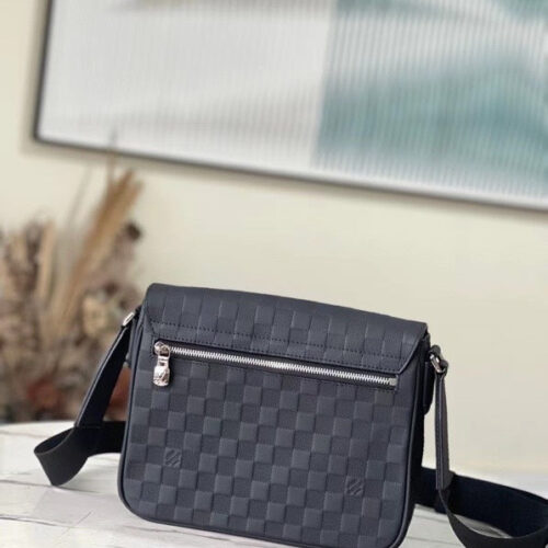 High Quality Luxury Louis Vuitton District PM LV N42711 product detail