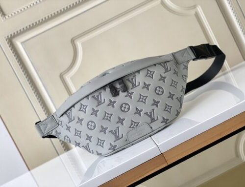 High Quality Luxury Louis Vuitton Discovery Bumbag M46108