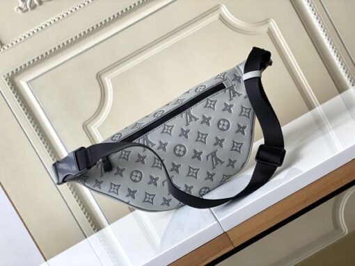 High Quality Luxury Louis Vuitton Discovery Bumbag M46108 product detail