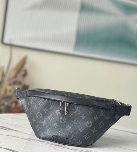 High Quality Luxury Louis Vuitton Discovery Bumbag PM M46035
