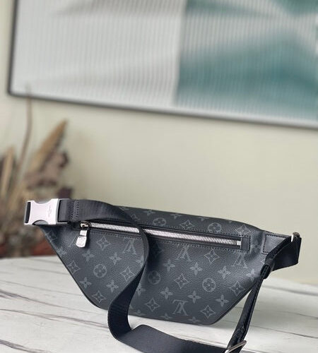 High Quality Luxury Louis Vuitton Discovery Bumbag PM M46035 product detail