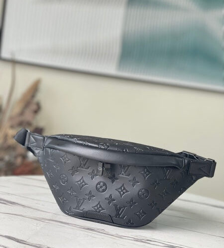 High Quality Luxury Louis Vuitton Discovery Bumbag PM M46036