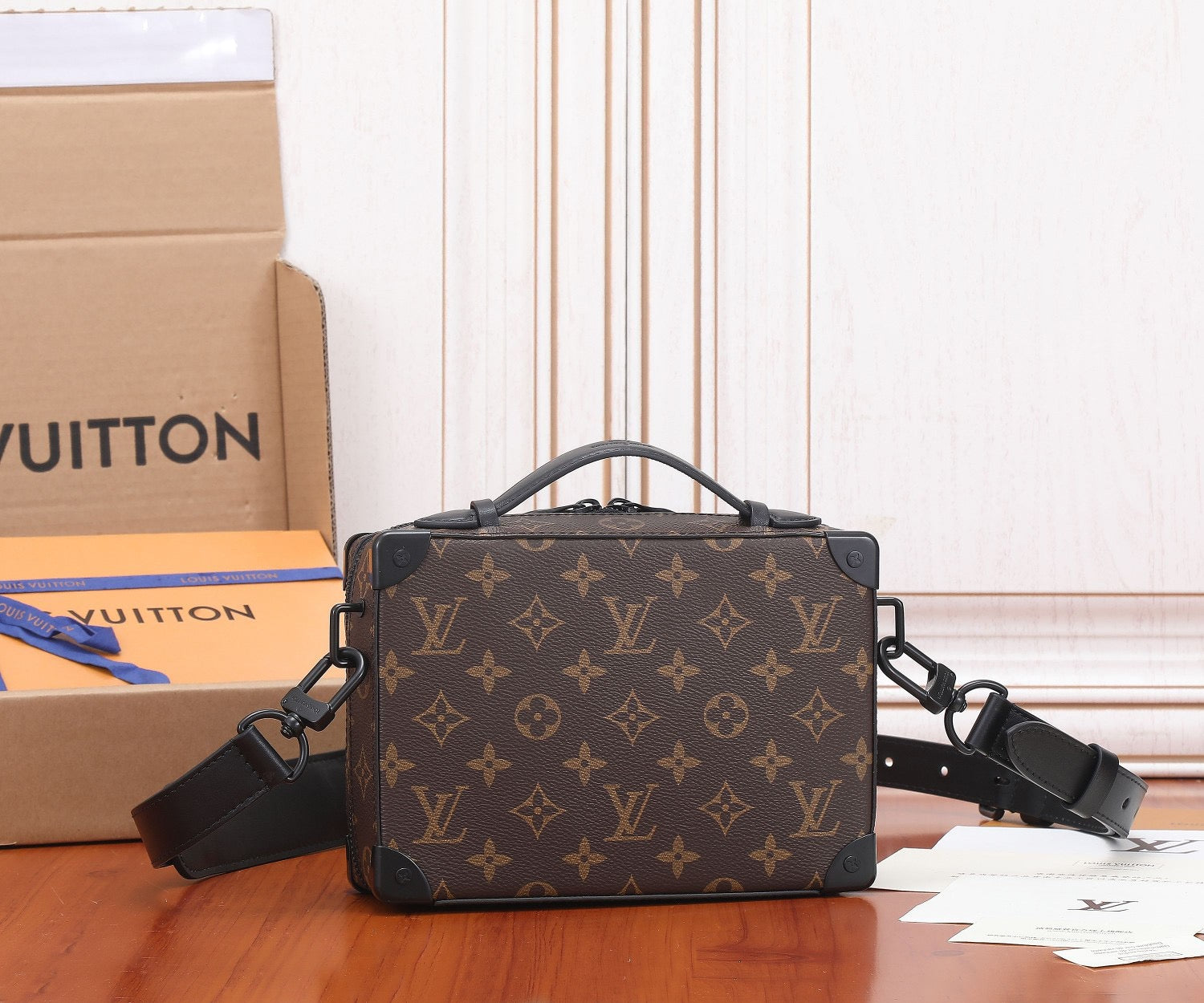 High Quality Luxury Louis Vuitton Handle Soft LV Trunk M45935 product detail