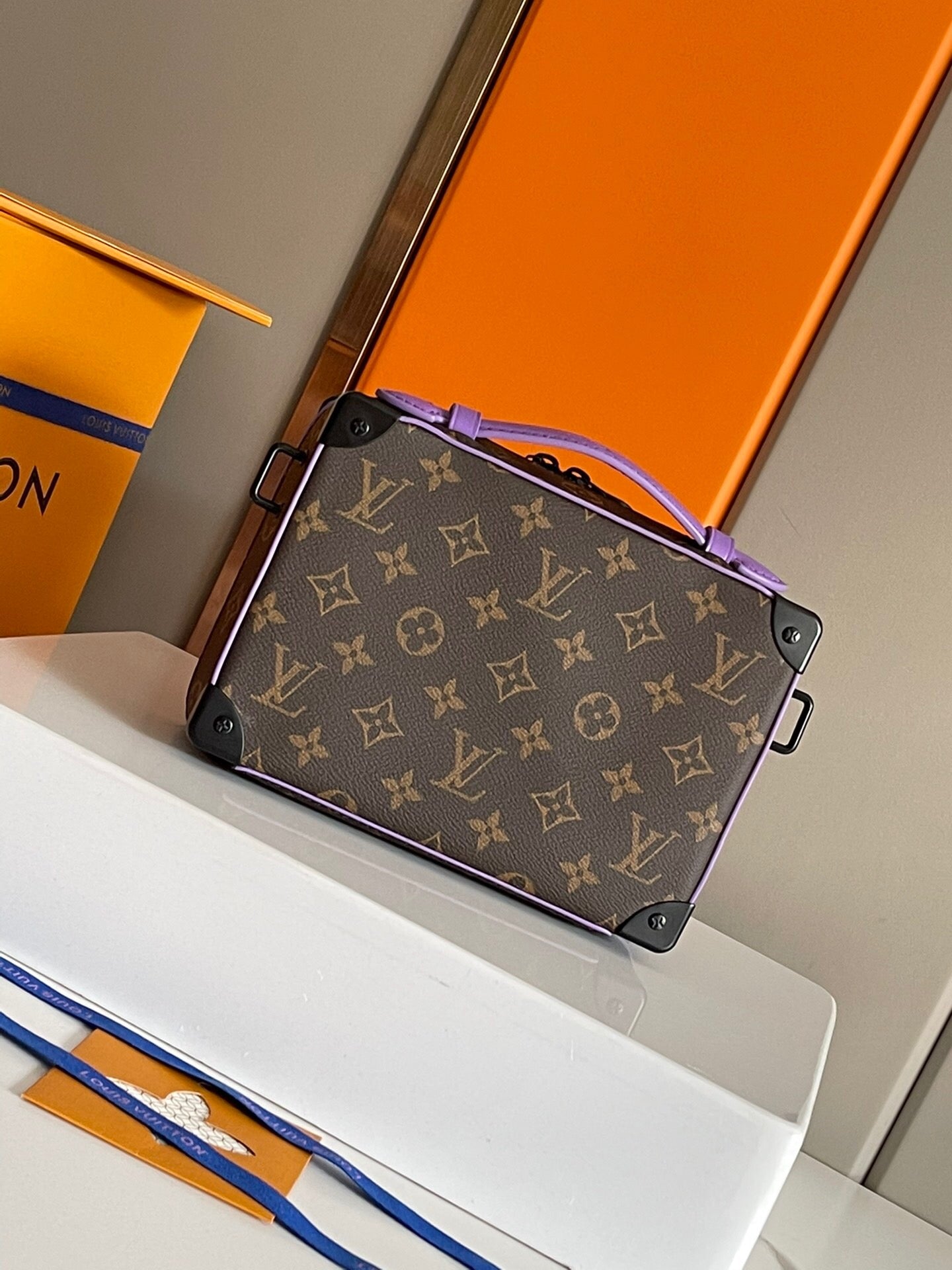 High Quality Luxury Louis Vuitton Handle Soft Trunk LV M46264 product detail
