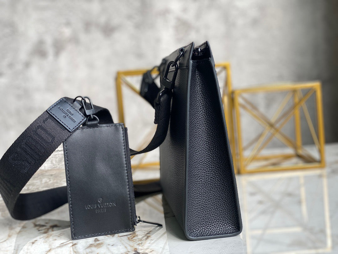 High Quality Luxury Louis Vuitton Messenger Voyage LV M59329 product detail