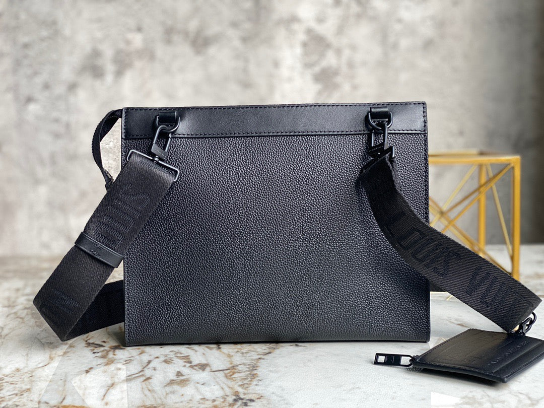 High Quality Luxury Louis Vuitton Messenger Voyage LV M59329 product detail