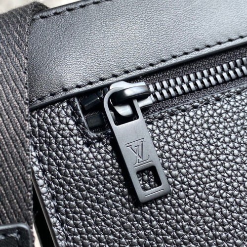 High Quality Luxury Louis Vuitton Messenger Voyage LV M59329 product detail