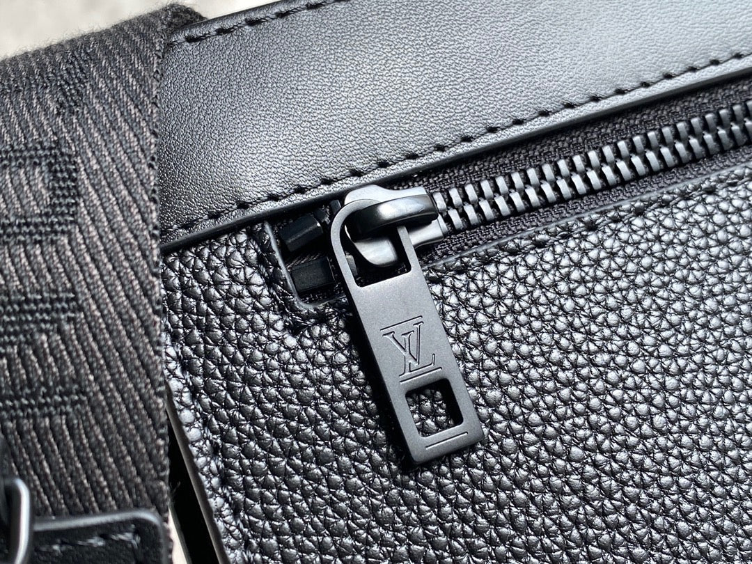 High Quality Luxury Louis Vuitton Messenger Voyage LV M59329 product detail