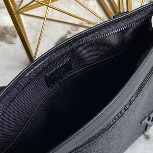 High Quality Luxury Louis Vuitton Messenger Voyage LV M59329 product detail