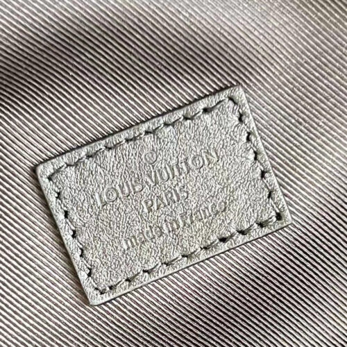 High Quality Luxury Louis Vuitton Racer Slingbag LV M46107 product detail