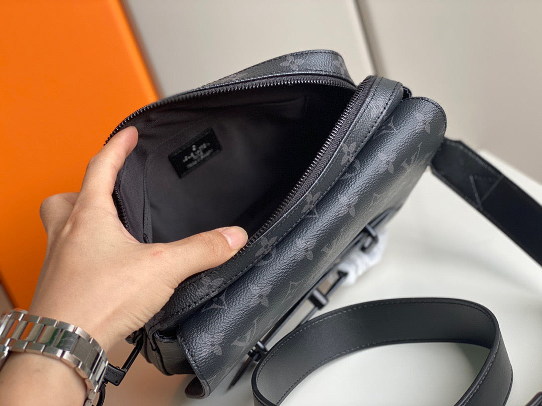 High Quality Luxury Louis Vuitton Steamer Messenger LV M45585 product detail