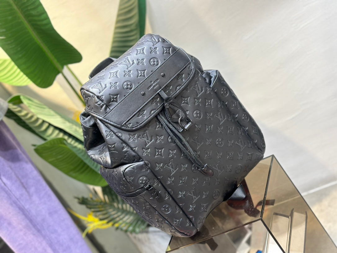 High Quality Luxury Louis Vuitton Trekking Backpack LV M43680 product detail