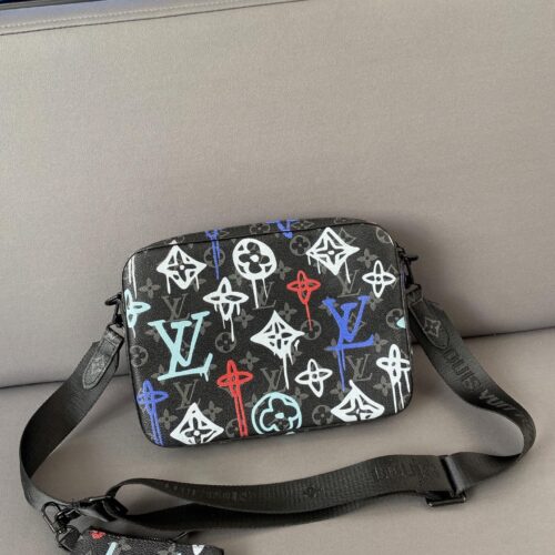 High Quality Luxury Louis Vuitton Trio Messenger M21396 alternate view