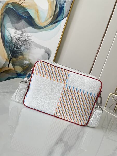 High Quality Luxury Louis Vuitton Trio Messenger Bag LV M20665 product detail