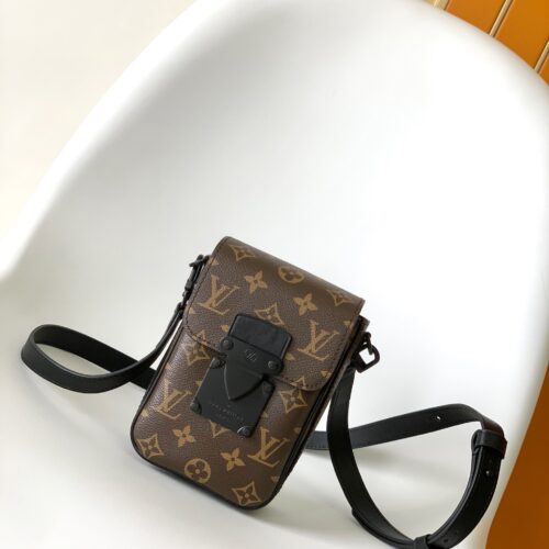 High Quality Luxury Louis Vuitton S-Lock Vertical Wearable Wallet M82535/M82252/M81522