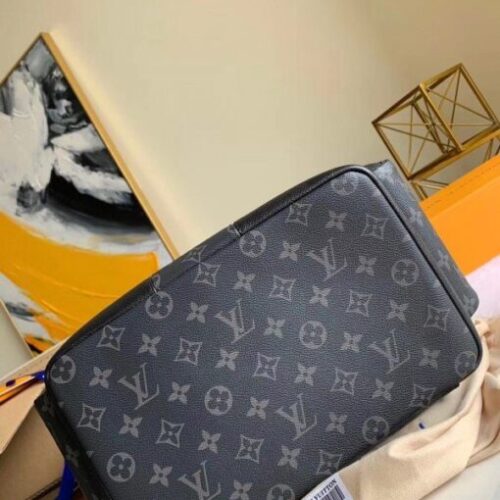 High Quality Luxury Louis Vuitton Outdoor Backpack Taigarama M30417 Blv882 product detail
