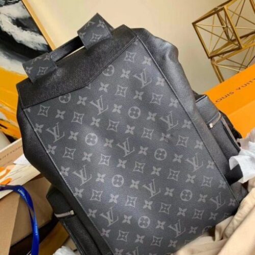 High Quality Luxury Louis Vuitton Outdoor Backpack Taigarama M30417 Blv882 product detail