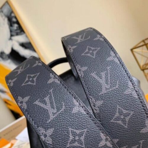 High Quality Luxury Louis Vuitton Outdoor Backpack Taigarama M30417 Blv882 product detail