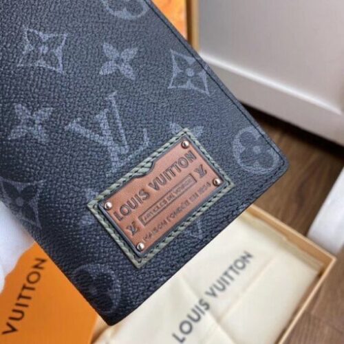 High Quality Luxury Louis Vuitton Brazza Wallet Monogram Eclipse M69260 Blv1100 alternate view
