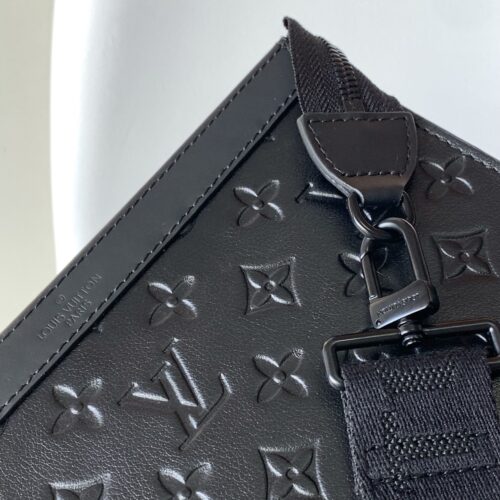 Louis Vuitton Gaston Wearable Wallet M81115 product photo 5