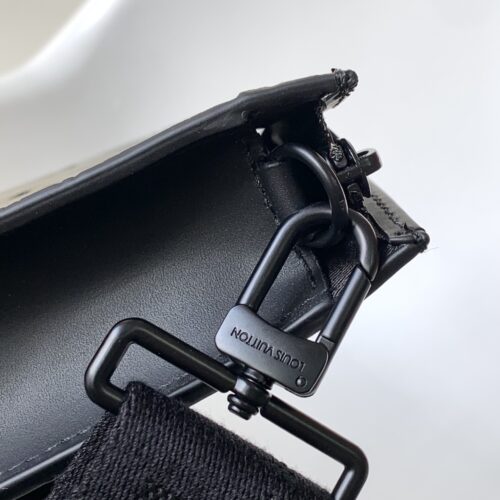 Louis Vuitton Gaston Wearable Wallet M81115 product photo 7