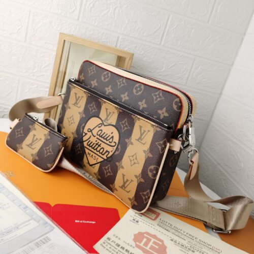 Louis Vuitton 3In1 Pochette Trio Messenger M69443 product photo 3