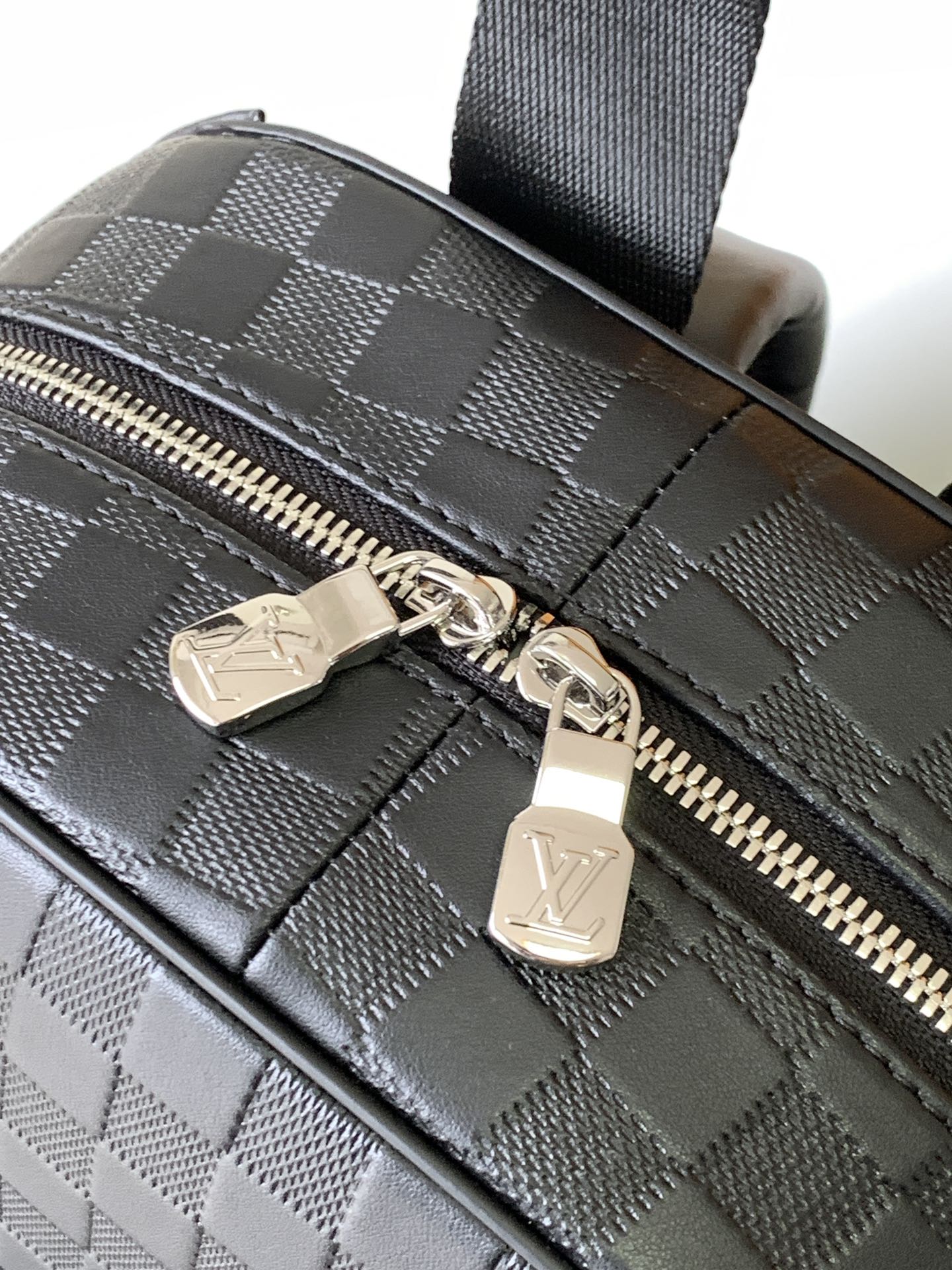 High Quality Luxury Louis Vuitton -Campus Backpack N40094 Black product detail