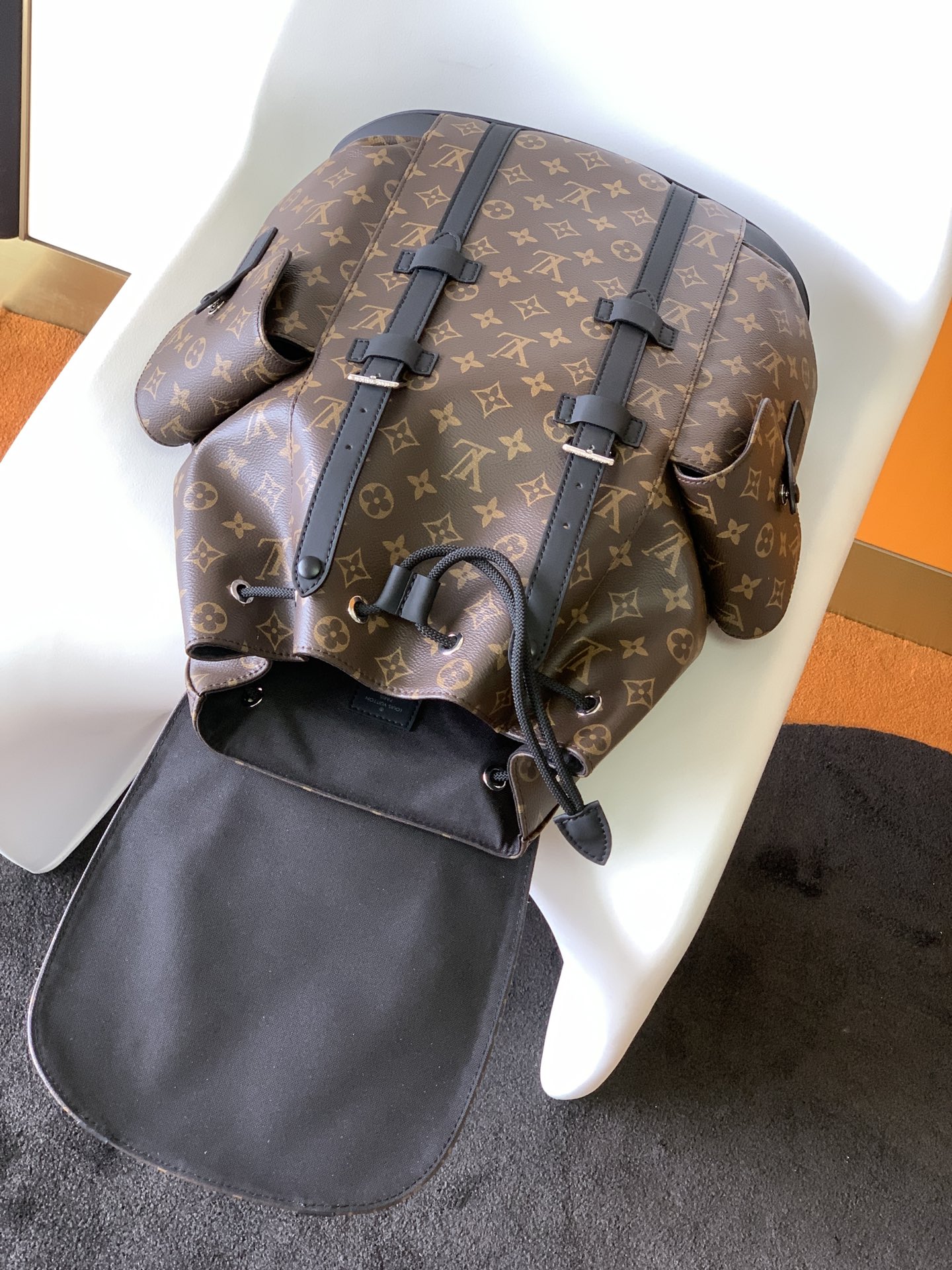 High Quality Luxury Louis Vuitton -Christopher PM M43735 Mono Brown product detail