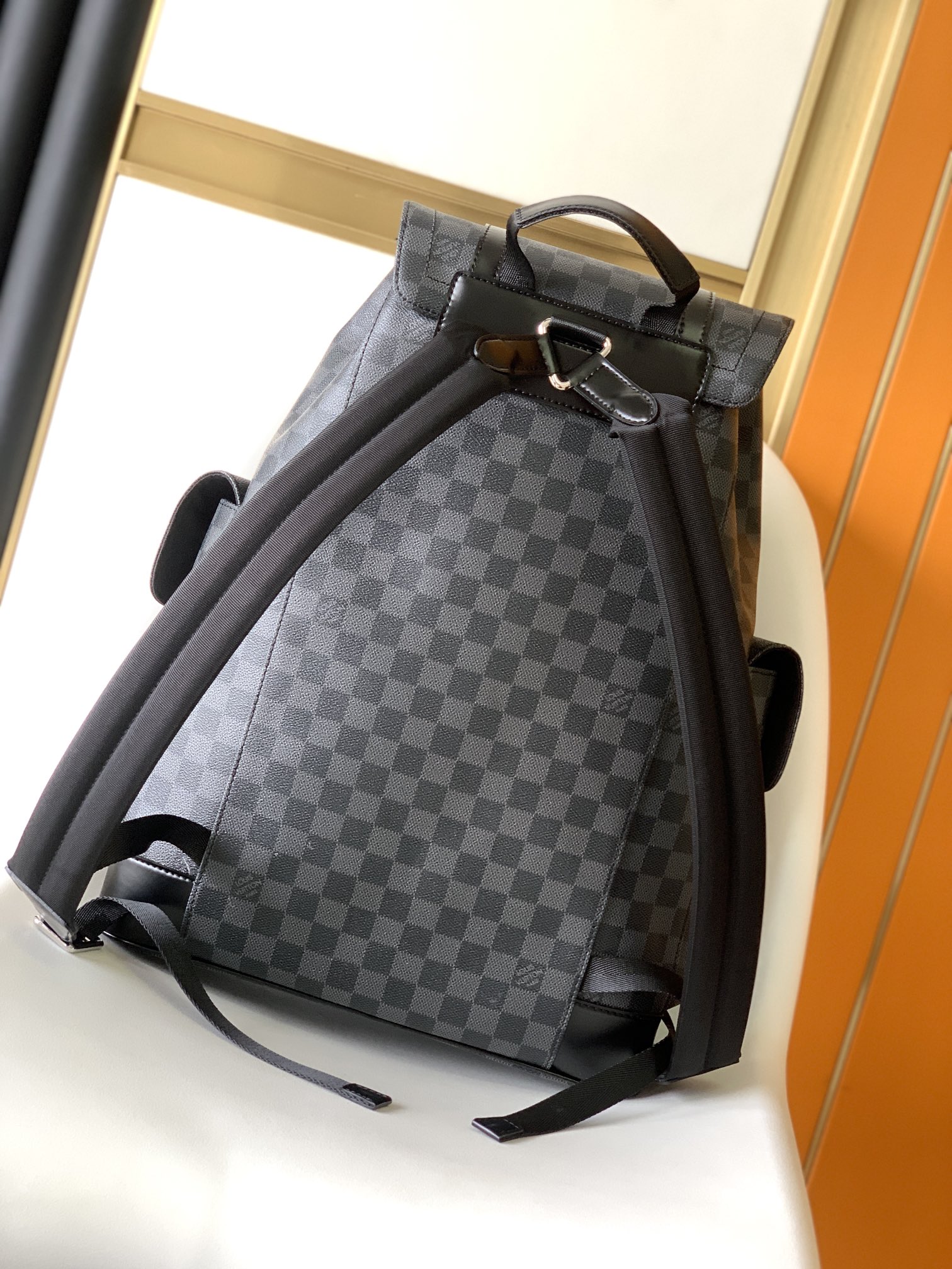 High Quality Luxury Louis Vuitton -Christopher PM N41379 Plaid Black product detail