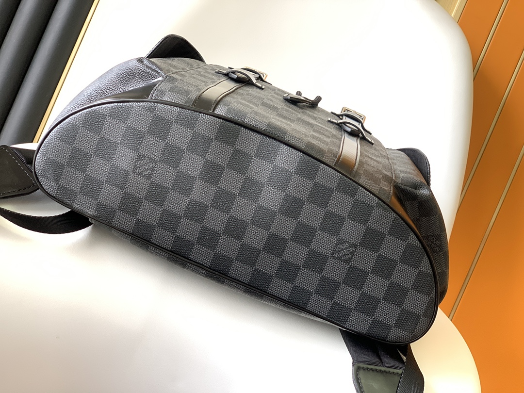 High Quality Luxury Louis Vuitton -Christopher PM N41379 Plaid Black product detail