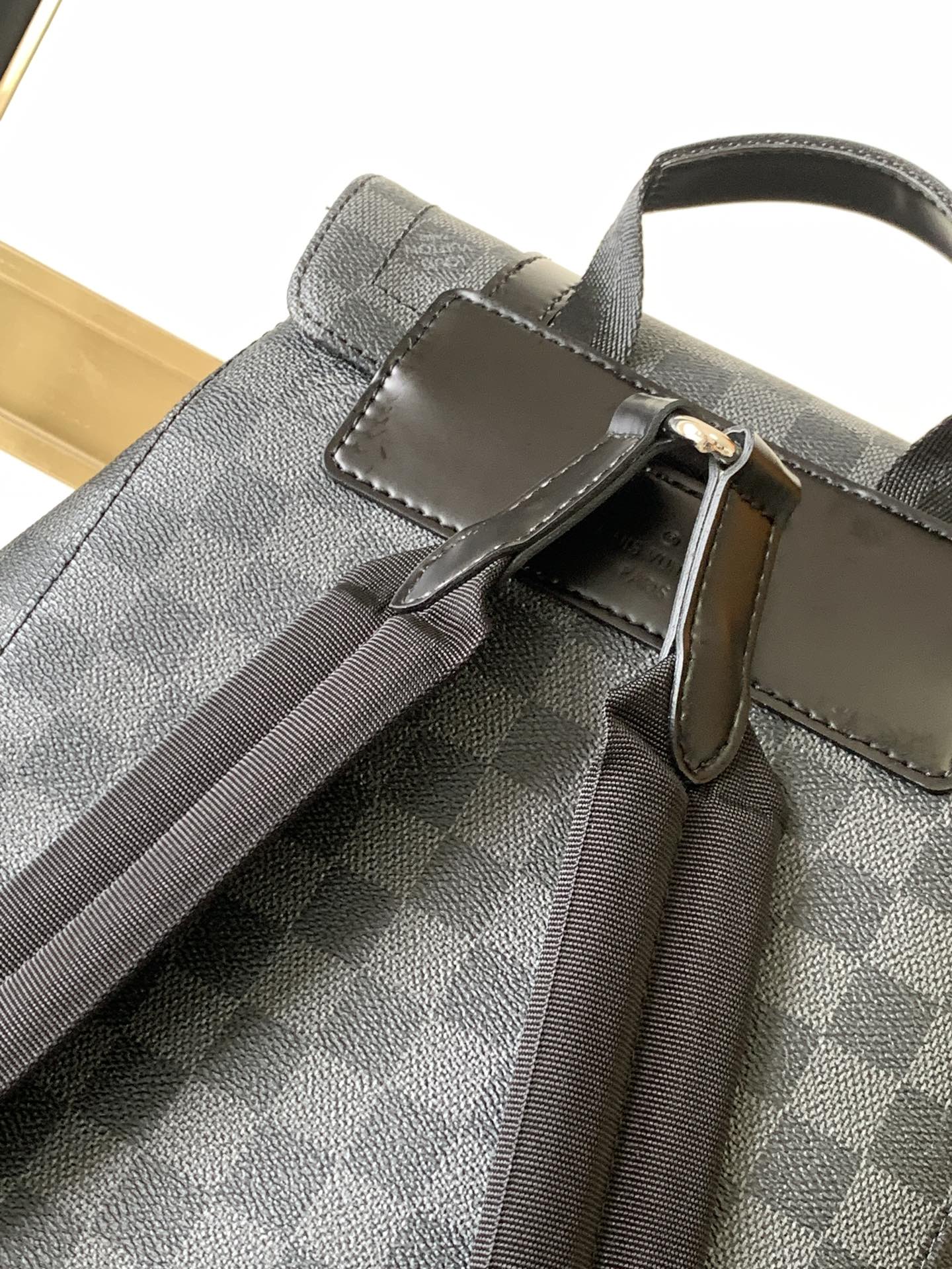 High Quality Luxury Louis Vuitton -Christopher PM N41379 Plaid Black product detail