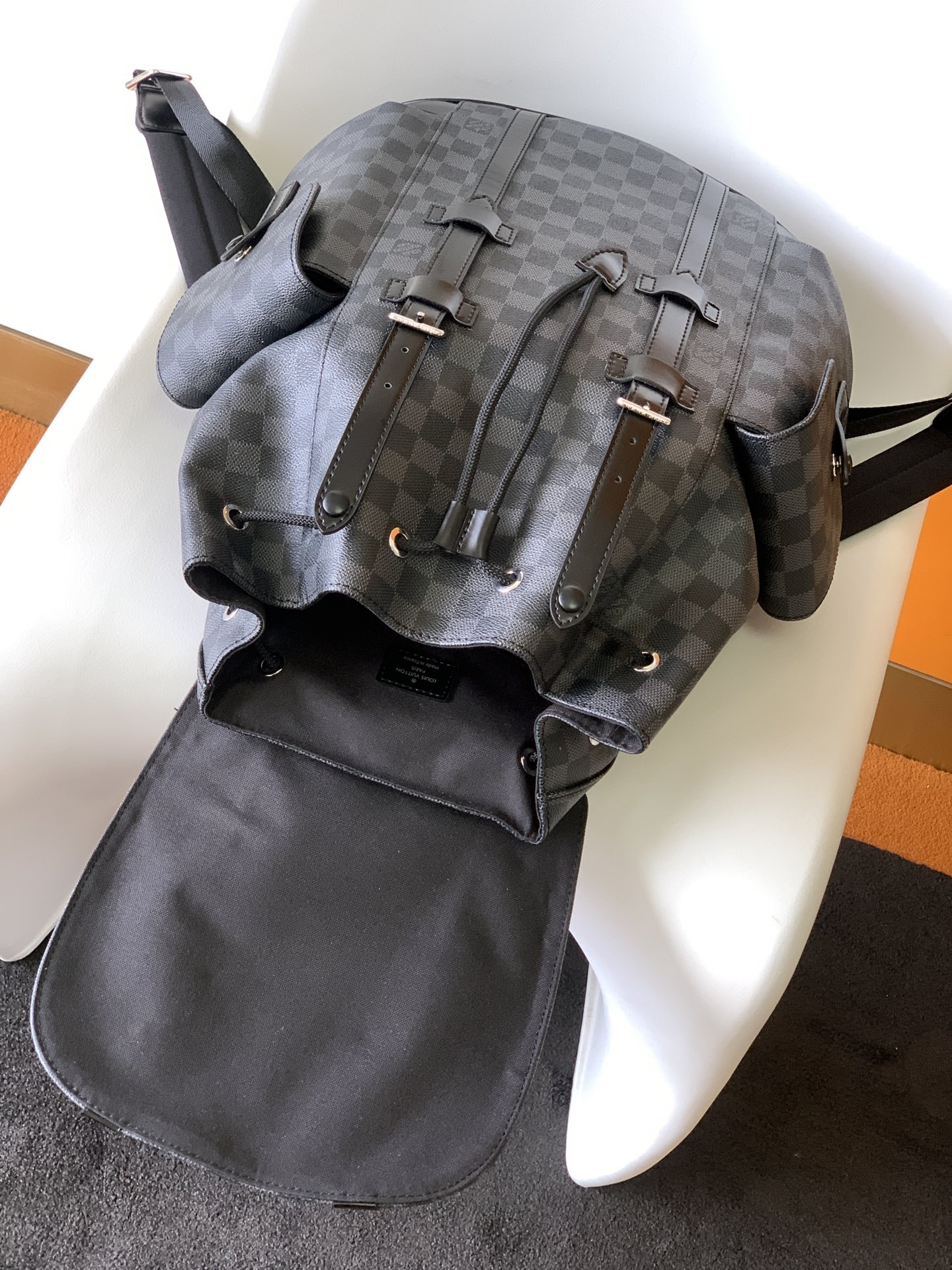 High Quality Luxury Louis Vuitton -Christopher PM N41379 Plaid Black product detail