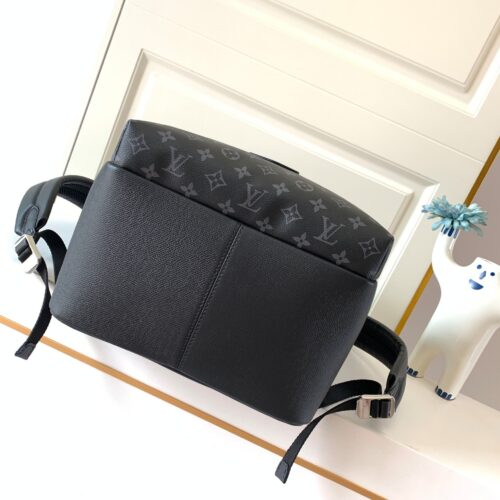 Louis Vuitton Discovery Backpack M30230 product photo 5