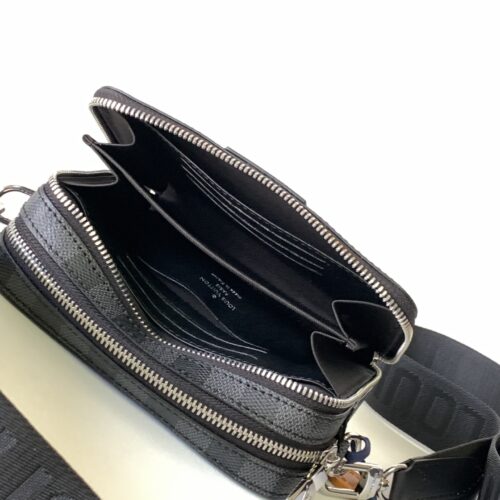 Louis Vuitton Alpha Wearable Wallet N40418 product photo 8