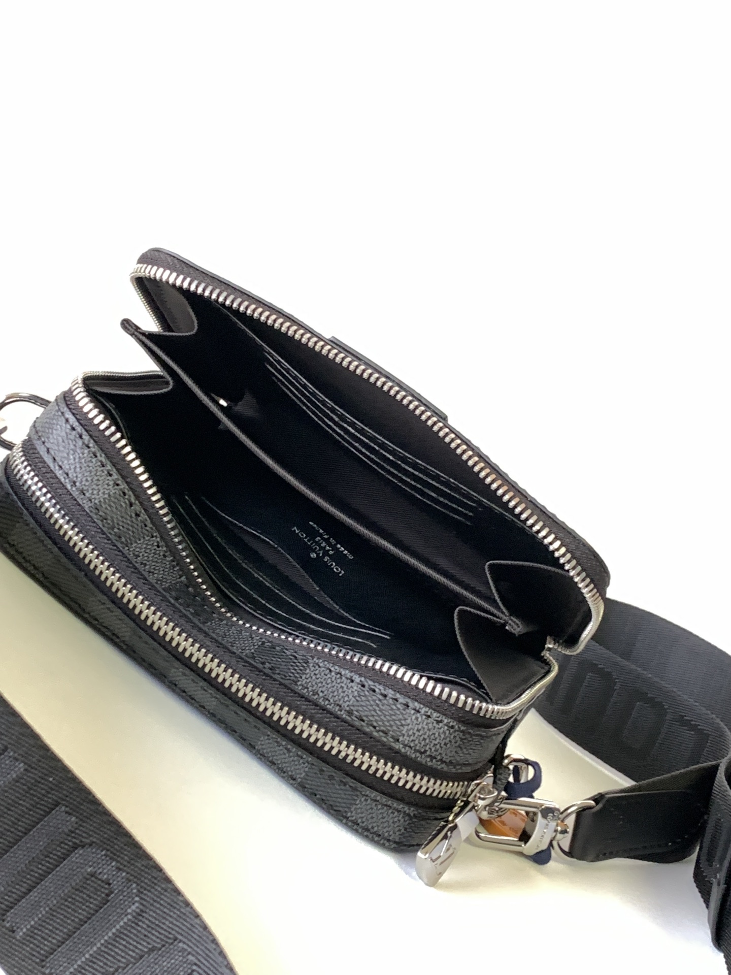 High Quality Luxury Louis Vuitton Alpha Wearable Wallet N40418 product detail