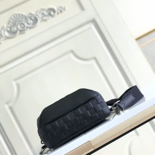Louis Vuitton Avenue Sling Bag Black N41720 product photo 3